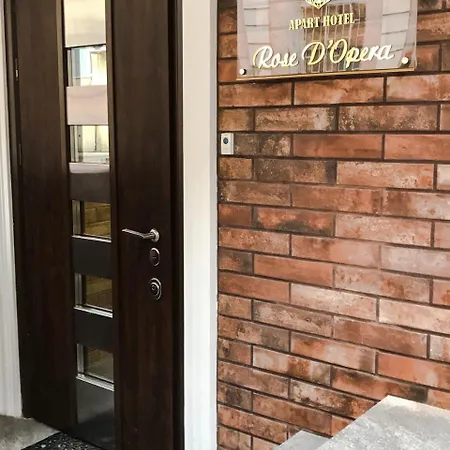 Rose D'opera Apartament *